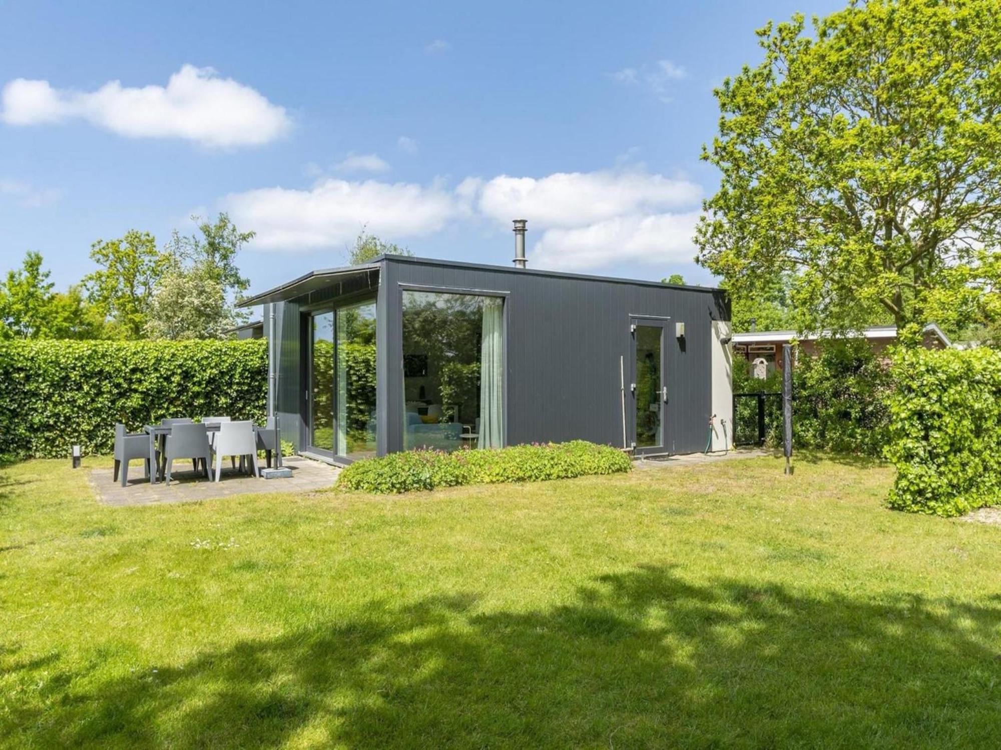 Beautiful Holiday Home With Spacious Garden Sint Maartensvlotbrug Kültér fotó