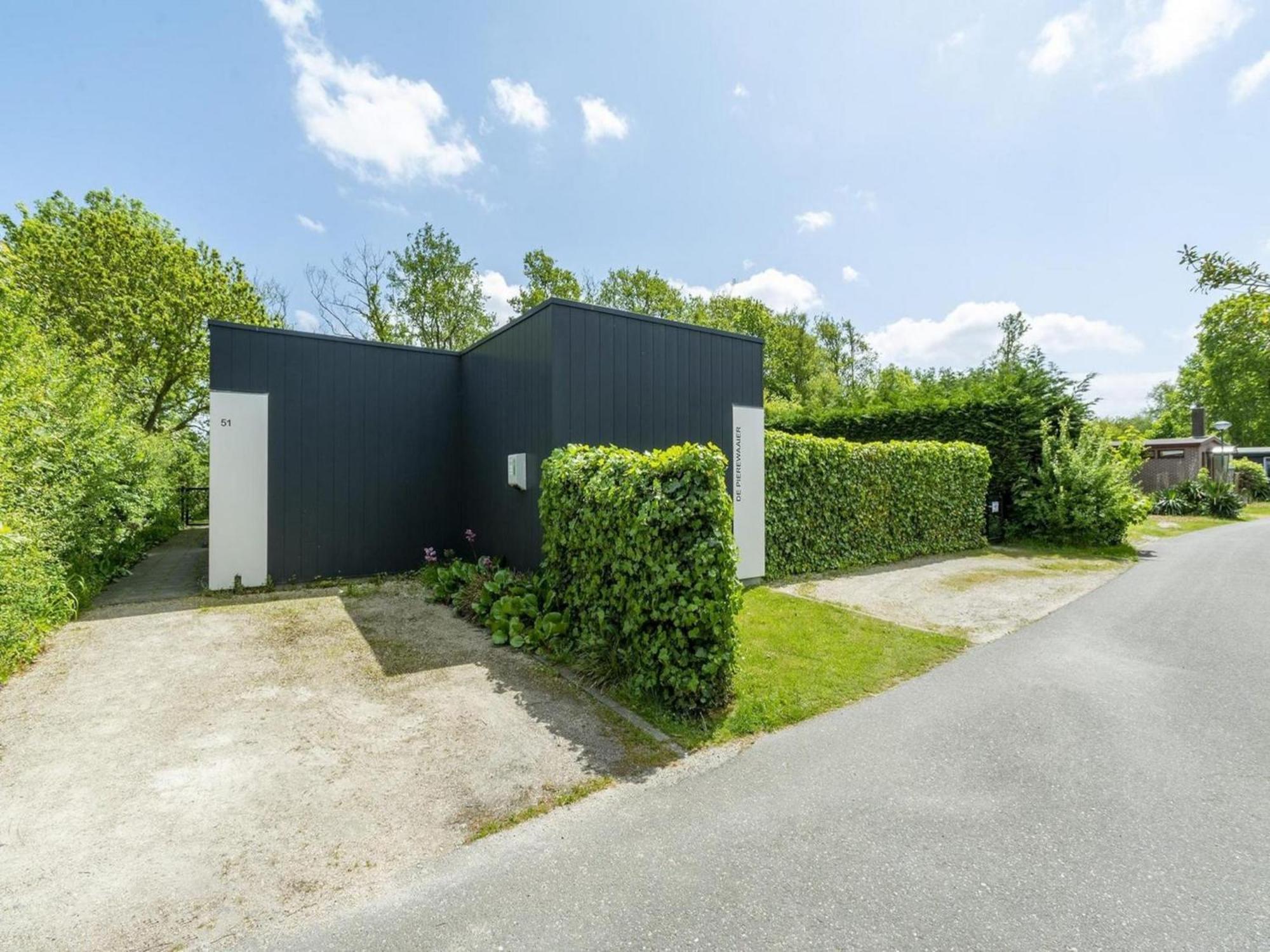 Beautiful Holiday Home With Spacious Garden Sint Maartensvlotbrug Kültér fotó